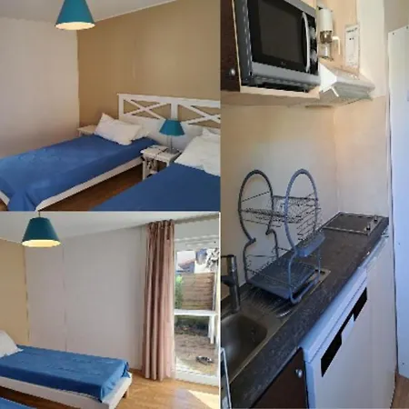 Jolie Maisonnette Dans Village * Soustons