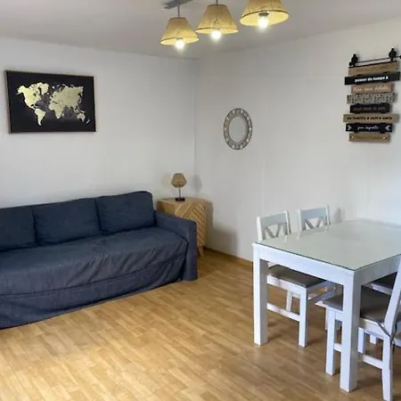 Jolie Maisonnette Dans Village Semesterbostad *