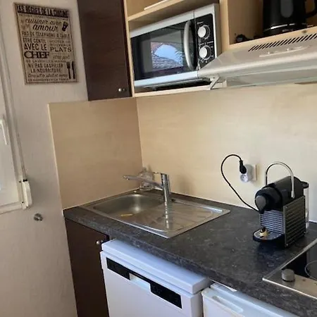 Jolie Maisonnette Dans Village Semesterbostad