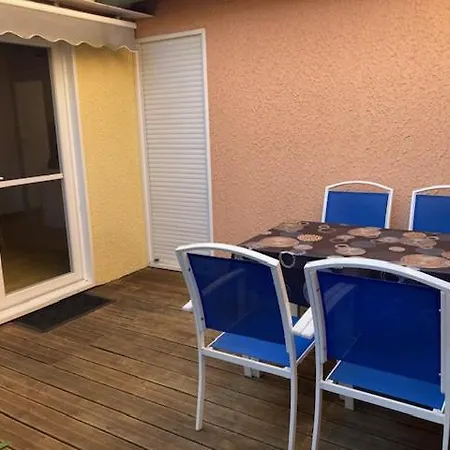 Semesterbostad Jolie Maisonnette Dans Village Soustons