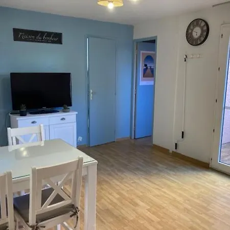 Jolie Maisonnette Dans Village Soustons