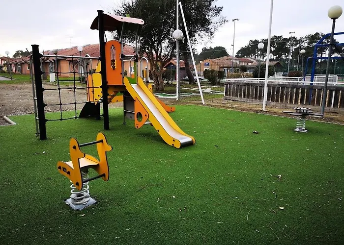 Jolie Maisonnette Dans Village Feriehus