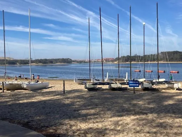 Jolie Maisonnette Dans Village スーストン